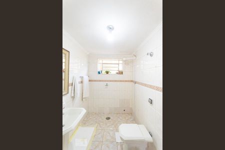 Casa à venda com 199m², 3 quartos e 3 vagas Casa à venda com 199m², 3 quartos e 3 vagasLavabo