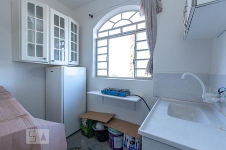 Cozinha de kitnet/studio para alugar com 1 quarto, 14m² em Vila Trujillo, Sorocaba