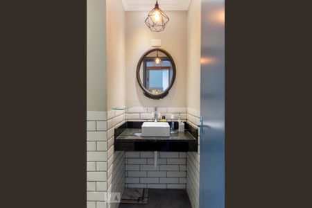 Apartamento para alugar com 68m², 2 quartos e 1 vaga Apartamento para alugar com 68m², 2 quartos e 1 vagaBanheiro