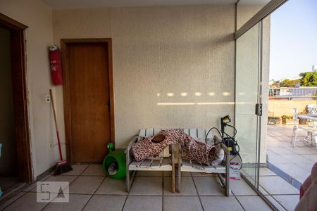 Apartamento à venda com 360m², 4 quartos e 2 vagas Apartamento à venda com 360m², 4 quartos e 2 vagasSala de Estar