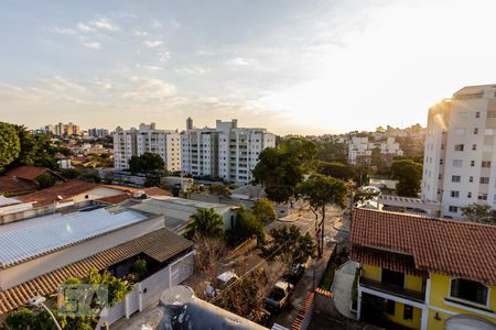 Apartamento à venda com 360m², 4 quartos e 2 vagas Apartamento à venda com 360m², 4 quartos e 2 vagasVista