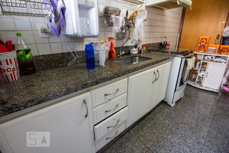 Apartamento à venda com 360m², 4 quartos e 2 vagas Apartamento à venda com 360m², 4 quartos e 2 vagasCozinha