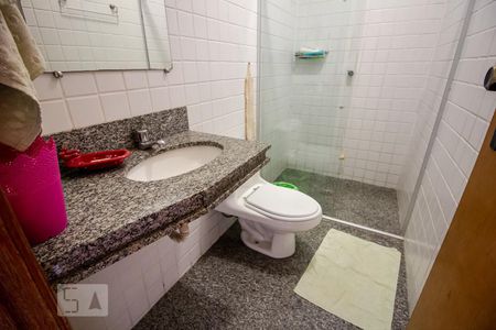 Apartamento à venda com 360m², 4 quartos e 2 vagas Apartamento à venda com 360m², 4 quartos e 2 vagasBanheiro Social