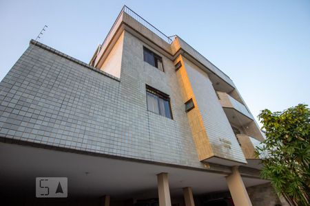 Apartamento à venda com 360m², 4 quartos e 2 vagas Apartamento à venda com 360m², 4 quartos e 2 vagasFachada