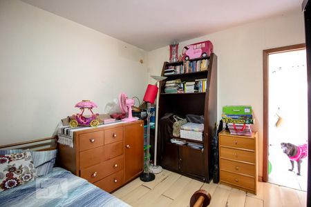 Apartamento à venda com 360m², 4 quartos e 2 vagas Apartamento à venda com 360m², 4 quartos e 2 vagasQuarto 3