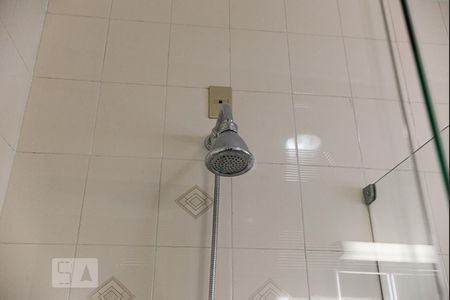 Casa à venda com 210m², 3 quartos e 2 vagasChuveiro