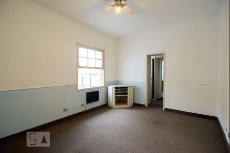 Casa à venda com 210m², 3 quartos e 2 vagasQuarto Suíte