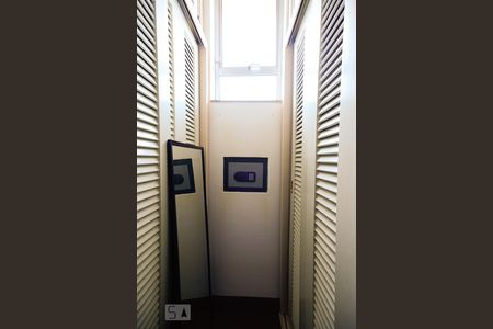 Casa à venda com 210m², 3 quartos e 2 vagasCloset