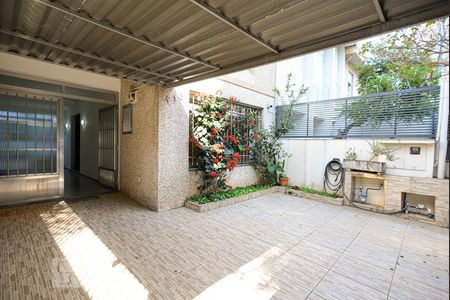 Casa à venda com 210m², 3 quartos e 2 vagasGaragem