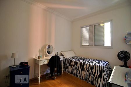 Apartamento para alugar com 107m², 3 quartos e 2 vagasQuarto 2