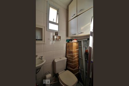 Apartamento para alugar com 107m², 3 quartos e 2 vagasBanheiro de Serviço