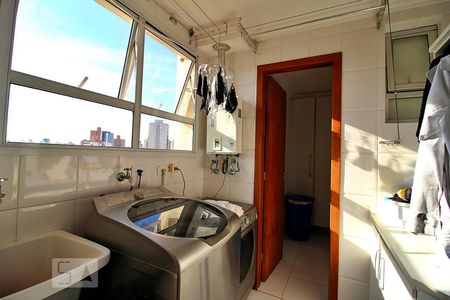 Apartamento para alugar com 107m², 3 quartos e 2 vagasÁrea de Serviço