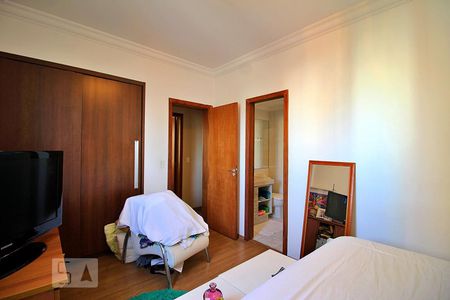 Apartamento para alugar com 107m², 3 quartos e 2 vagasQuarto Suíte