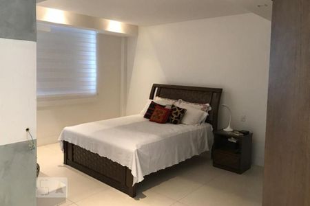 Apartamento à venda com 250m², 3 quartos e 1 vaga Apartamento à venda com 250m², 3 quartos e 1 vagaQuarto 3