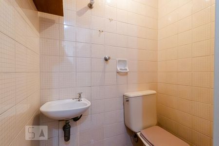Apartamento para alugar com 62m², 2 quartos e 1 vaga Apartamento para alugar com 62m², 2 quartos e 1 vagaBanheiro de Serviço