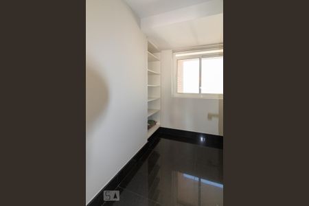 Apartamento para alugar com 495m², 3 quartos e 4 vagasQuarto de Serviço