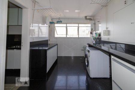 Apartamento para alugar com 495m², 3 quartos e 4 vagasÁrea de Serviço