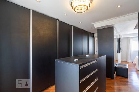 Apartamento para alugar com 495m², 3 quartos e 4 vagasCloset da suíte 3