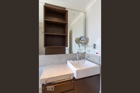 Apartamento para alugar com 495m², 3 quartos e 4 vagasBanheiro Suíte 1