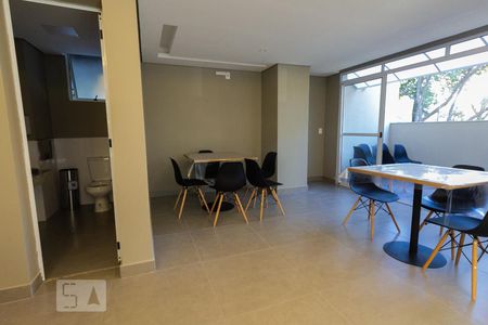 Apartamento para alugar com 60m², 2 quartos e 1 vaga Apartamento para alugar com 60m², 2 quartos e 1 vagaÁrea comum - Salão de festas