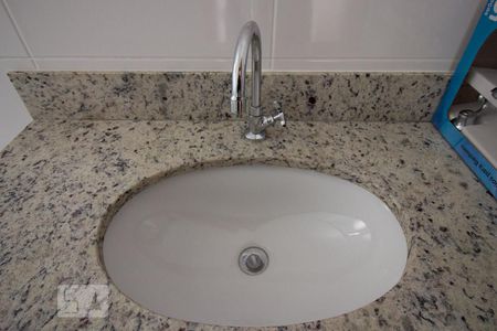 Apartamento para alugar com 60m², 2 quartos e 1 vaga Apartamento para alugar com 60m², 2 quartos e 1 vagaBanheiro da Suíte