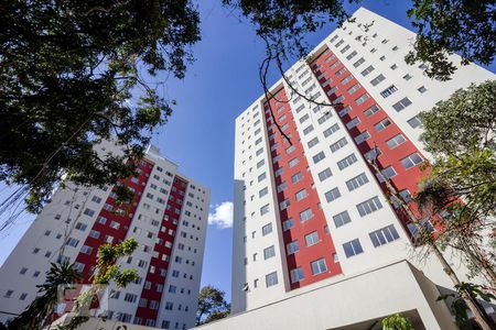 Apartamento para alugar com 60m², 2 quartos e 1 vaga Apartamento para alugar com 60m², 2 quartos e 1 vagaFachada