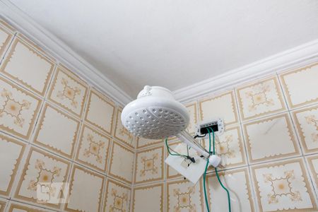 Apartamento à venda com 70m², 2 quartos e 1 vagaDetalhe banheiro