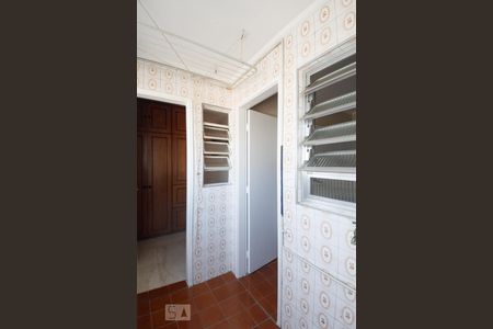 Apartamento à venda com 70m², 2 quartos e 1 vagaÁrea de Serviço