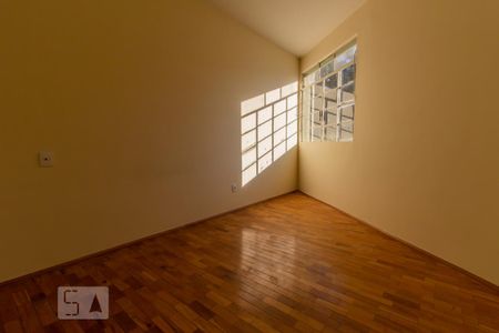 Apartamento à venda com 140m², 3 quartos e 1 vaga Apartamento à venda com 140m², 3 quartos e 1 vagaQuarto 1
