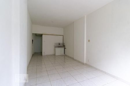 Sala de kitnet/studio para alugar com 1 quarto, 30m² em Centro, Rio de Janeiro