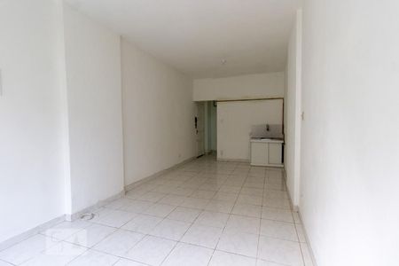 Sala de kitnet/studio para alugar com 1 quarto, 30m² em Centro, Rio de Janeiro