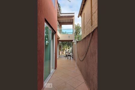 Casa à venda com 500m², 4 quartos e 4 vagasCorredor