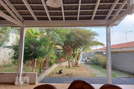 Casa à venda com 500m², 4 quartos e 4 vagasVista jardim