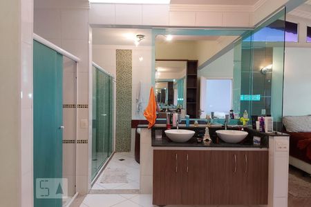 Casa à venda com 500m², 4 quartos e 4 vagasQuarto 3 + suíte