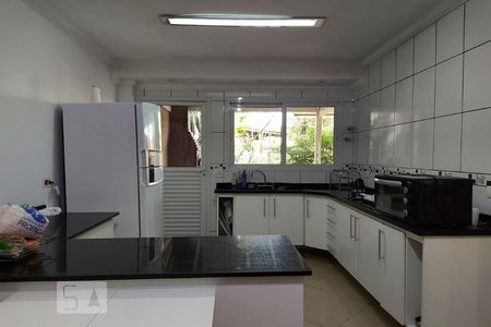 Casa à venda com 500m², 4 quartos e 4 vagasCozinha