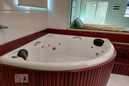 Casa à venda com 500m², 4 quartos e 4 vagasQuarto 3 + suíte