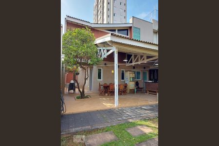 Casa à venda com 500m², 4 quartos e 4 vagasChurrasqueira