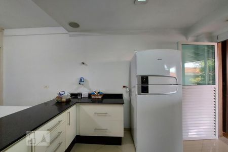 Casa à venda com 500m², 4 quartos e 4 vagasCozinha