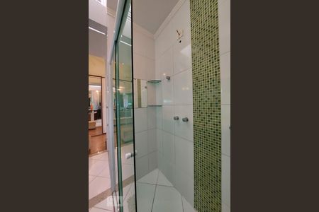 Casa à venda com 500m², 4 quartos e 4 vagasQuarto 3 + suíte