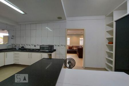 Casa à venda com 500m², 4 quartos e 4 vagasCozinha