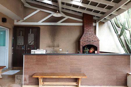 Casa à venda com 500m², 4 quartos e 4 vagasChurrasqueira