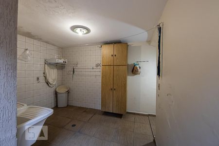 Casa para alugar com 225m², 5 quartos e 1 vagaÁrea de Serviço