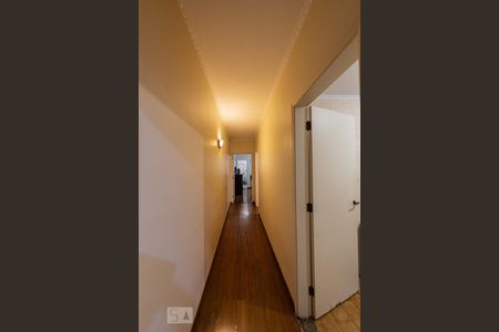 Casa para alugar com 225m², 5 quartos e 1 vagaCorredor