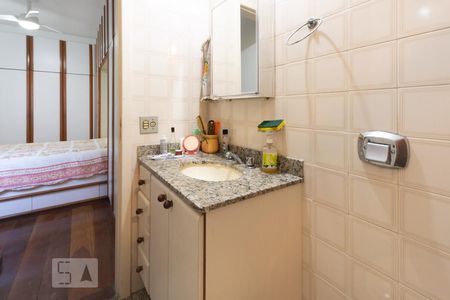 Apartamento para alugar com 100m², 3 quartos e 2 vagasBanheiro Suíte
