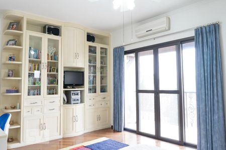 Casa para alugar com 570m², 6 quartos e 6 vagas Casa para alugar com 570m², 6 quartos e 6 vagasSuíte 4