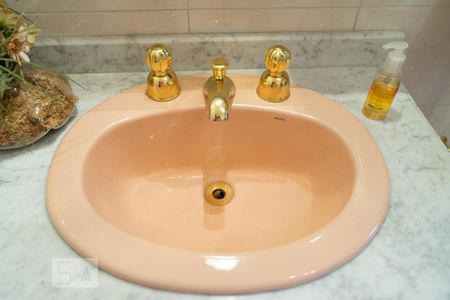 Casa para alugar com 570m², 6 quartos e 6 vagas Casa para alugar com 570m², 6 quartos e 6 vagasBanheiro suíte 2