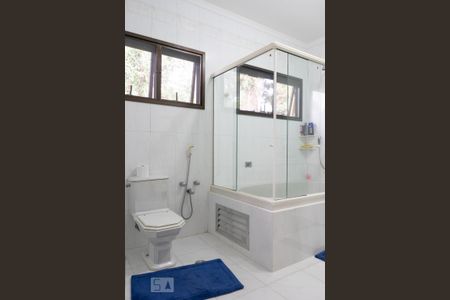 Casa para alugar com 570m², 6 quartos e 6 vagas Casa para alugar com 570m², 6 quartos e 6 vagasBanheiro suíte 5