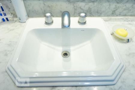 Casa para alugar com 570m², 6 quartos e 6 vagas Casa para alugar com 570m², 6 quartos e 6 vagasBanheiro suíte 5