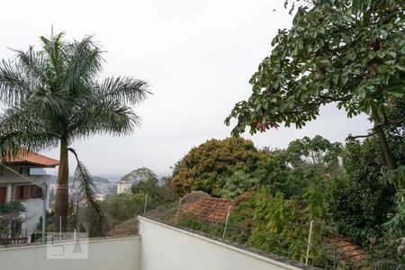 Casa para alugar com 570m², 6 quartos e 6 vagas Casa para alugar com 570m², 6 quartos e 6 vagasVista suíte 1