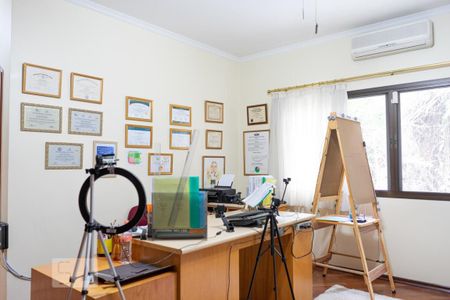 Casa para alugar com 570m², 6 quartos e 6 vagas Casa para alugar com 570m², 6 quartos e 6 vagasSuíte 2